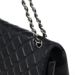 Pre Owned Chanel Black Quilted Lambskin Maxi Flap 