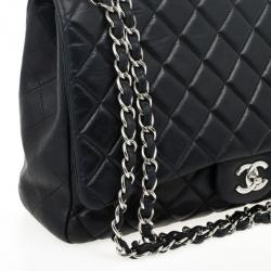 Pre Owned Chanel Black Quilted Lambskin Maxi Flap 