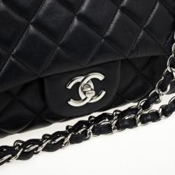 Pre Owned Chanel Black Quilted Lambskin Maxi Flap 