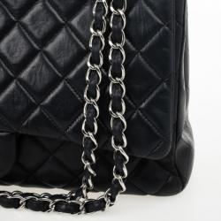 Pre Owned Chanel Black Quilted Lambskin Maxi Flap 