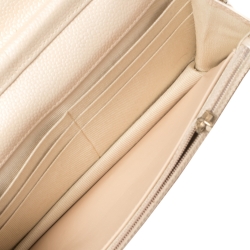 مملوكة مسبقًا محفظة شانيل جلد كافيار وردي مبطن بقلاب وسلسلة