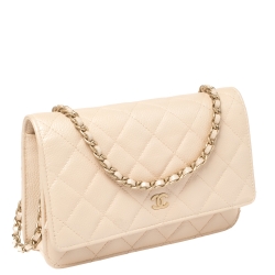 مملوكة مسبقًا محفظة شانيل جلد كافيار وردي مبطن بقلاب وسلسلة