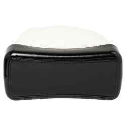 Pre Owned Chanel White/Black Aged Quilted Leather Small Gabrielle Backpack