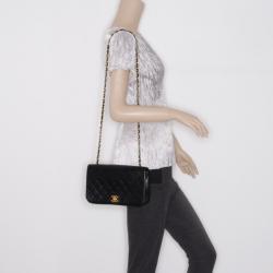Pre Owned Chanel Vintage Black Lambskin Flap Bag