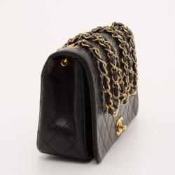 Pre Owned Chanel Vintage Black Lambskin Flap Bag