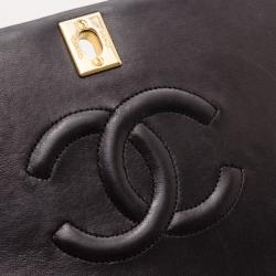 Pre Owned Chanel Vintage Black Lambskin Flap Bag