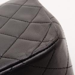 Pre Owned Chanel Vintage Black Lambskin Flap Bag
