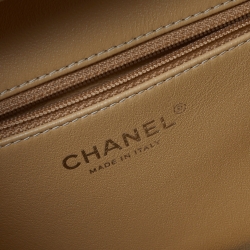 Pre Owned Chanel Beige/Black Rattan and Patent Leather CC Vanity Case Bag
