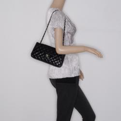 Pre Owned Chanel Black Quilted East West Flap Bag