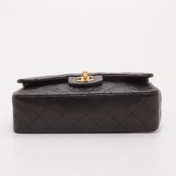 Pre Owned Chanel Vintage Black Lambskin Medium Flap Bag 