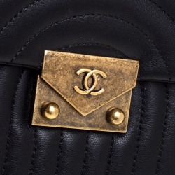 مملوكة مسبقًا Chanel Black Quilted Leather Classic Flap Bag