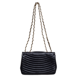 مملوكة مسبقًا Chanel Black Quilted Leather Classic Flap Bag