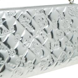 Pre Owned Chanel Metallic Gold Patent Charms Pochette