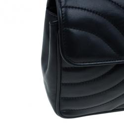 Pre Owned حقيبة شانيل شيفرون سوداء جلد خروف بقلاب