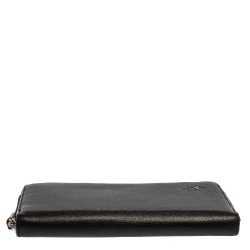 مملوكة مسبقًا Chanel Black Leather CC Camellia Embossed Zip Around Wallet