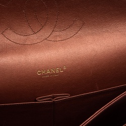 Pre Owned حقيبة شانيل ماكسي كلا سيك قلاب مزدوج جلد مبطن نحاسي ميتاليك