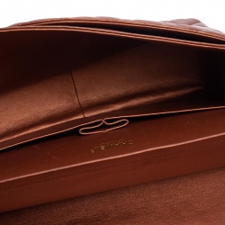 Pre Owned حقيبة شانيل ماكسي كلاسيك قلاب مزدوج جلد مبطن نحاسي ميتاليك