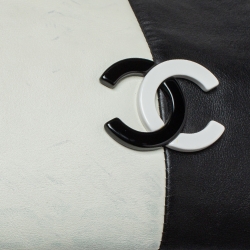 Pre Owned Chanel Bicolor Leather CC Bowling Bag