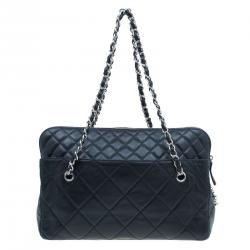 Pre Owned Chanel Black Quilted Leather Large Camera Case Bag