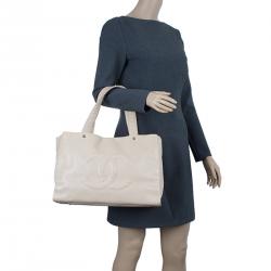 مملوكة مسبقًا Chanel Beige Caviar Leather CC Shopper Tote 