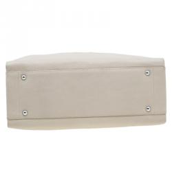 مملوكة مسبقًا Chanel Beige Caviar Leather CC Shopper Tote 