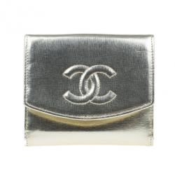 Pre Owned Chanel Gold Leather Compact Wallet