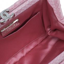 Pre Owned حقيبة كلتش شانيل جلد ثعبان وردي
