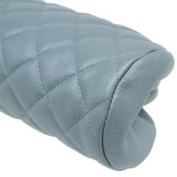 مملوكة مسبقًا Chanel Grey Quilted Leather Timeless Clutch
