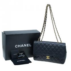 مملوكة مسبقًا حقيبة شانيل جامبو كلاسيك جلد أسود كافيار مبطن بقلاب