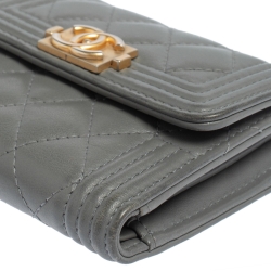 Pre Owned Chanel Grey Quilted Leather Boy Card Holder