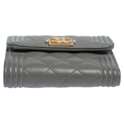Pre Owned Chanel Grey Quilted Leather Boy Card Holder
