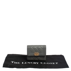 Pre Owned Chanel Grey Quilted Leather Boy Card Holder