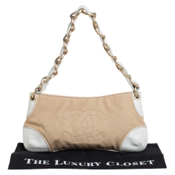 مملوكة مسبقًا Chanel Beige/White Canvas and Leather CC Olsen Bag