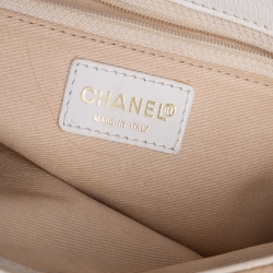 مملوكة مسبقًا Chanel Beige/White Canvas and Leather CC Olsen Bag