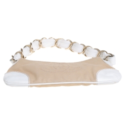مملوكة مسبقًا Chanel Beige/White Canvas and Leather CC Olsen Bag