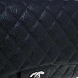 Pre Owned حقيبة يد شانيل جامبو كلاسيك سنجيل بغطاء جلد كافيارمبطن سوداء