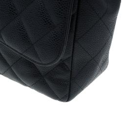 Pre Owned حقيبة يد شانيل جامبو كلاسيك سنجيل بغطاء جلد كافيارمبطن سوداء