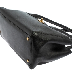 Pre Owned Chanel Black Leather Small Cerf Executive Tote