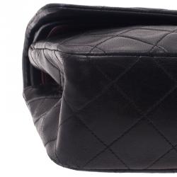 Pre Owned حقيبة شانيل جلد خروف أسود كلاس يكية صغيرة بقلاب مزدوج