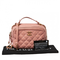 مملوكة مسبقًا Chanel Blush Pink Quilted Leather Small Vanity Case Bag