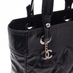 Pre Owned حقيبة شانيل بيتي باريس بياريتز شوبنغ جلد أسود لامع مبطن 