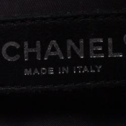 Pre Owned حقيبة شانيل بيتي باريس بياريتز شوبنغ جلد �أسود لامع مبطن 