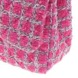 مملوكة مسبقًا Chanel Pink Quilted Wool Tweed Jumbo Classic Double Flap Bag