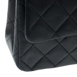 Pre Owned حقيبة شانيل فينتيدج كلاسيك جلد خروف اسود مبطن بقلاب مزدوج