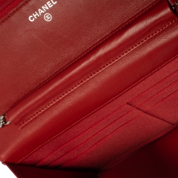 مملوكة مسبقًا Chanel Red Leather Camellia Wallet On Chain