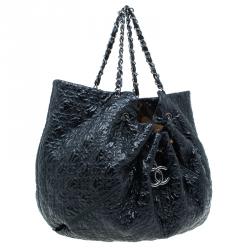 Pre Owned Chanel Black Patent Leather Rock In Moscow Cabas Hobo Bag