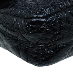 Pre Owned Chanel Black Patent Leather Embossed Medium Flap Bag