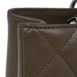 مملوكة مسبقًا حقيبة شانيل جراند شوبر جلد كافيار بيج GST