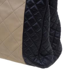 مملوكة مسبقًا Chanel Beige/black Lambskin Leather Shopping Tote Bag