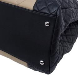 مملوكة مسبقًا Chanel Beige/black Lambskin Leather Shopping Tote Bag